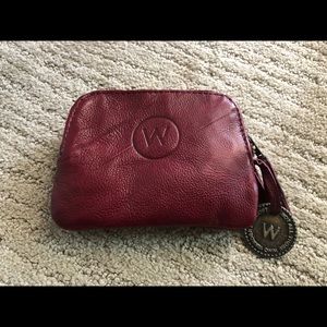 Wanderer’s travel card holder